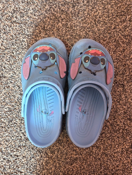 CROCS Other - CROCS Kids Blue Clogs with Pink Ear Character